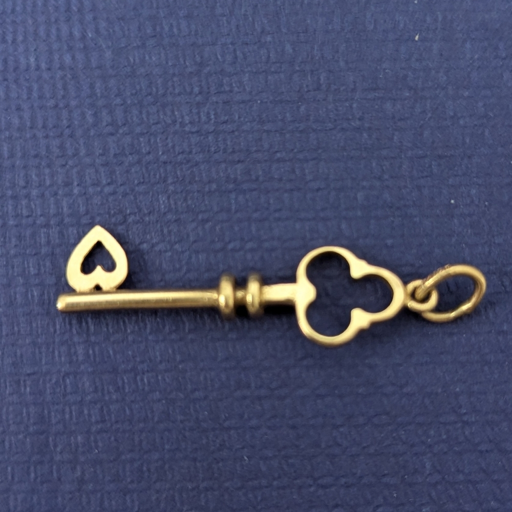 Gold Key to My Heart Pendant - 1.68 grmas
